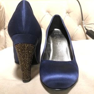 Chanel pumps